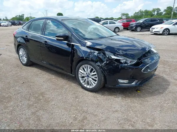 1FADP3J21JL234958 2018 FORD FOCUS - Image 1