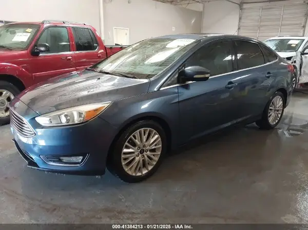 1FADP3J21JL246382 2018 FORD FOCUS - Image 2