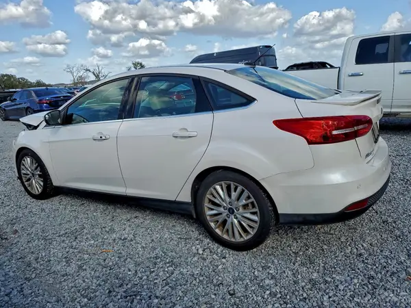 1FADP3J21JL294285 2018 FORD FOCUS - Image 2
