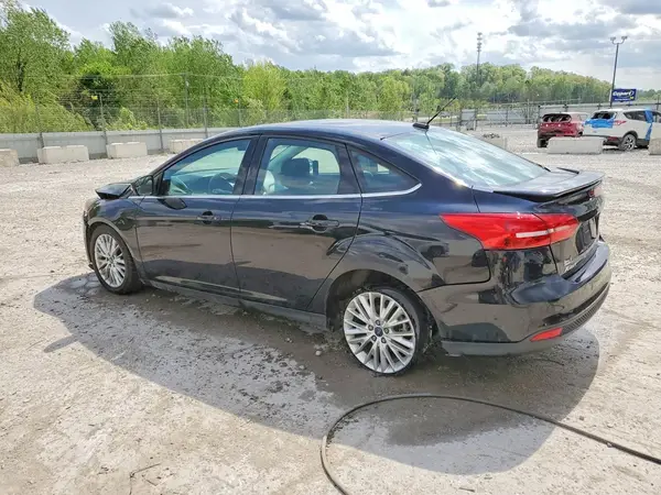 1FADP3J21JL310503 2018 FORD FOCUS - Image 2
