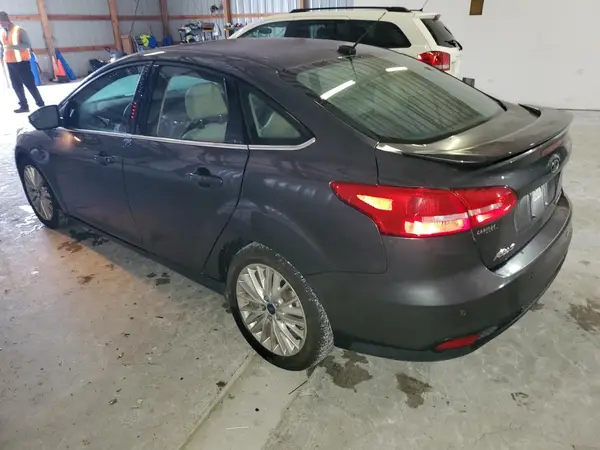 1FADP3J21JL316897 2018 FORD FOCUS - Image 2