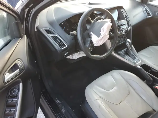 1FADP3J21JL323929 2018 FORD FOCUS - Image 8