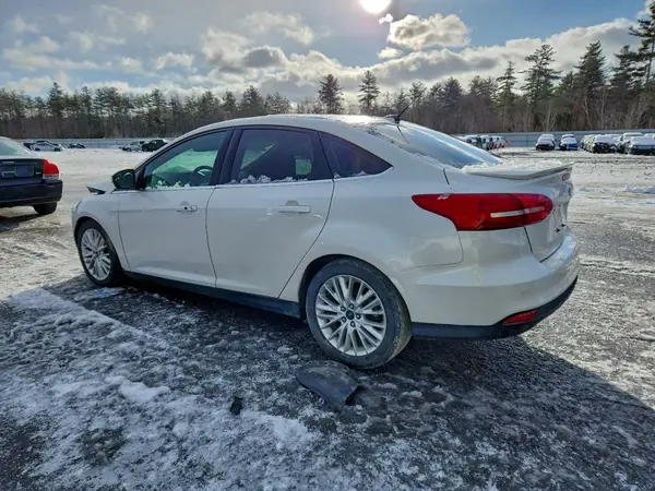 1FADP3J22GL247968 2016 FORD FOCUS - Image 2