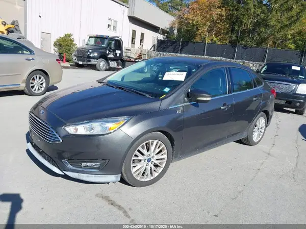 1FADP3J22GL256508 2016 FORD FOCUS - Image 2