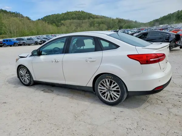 1FADP3J22GL378298 2016 FORD FOCUS - Image 2