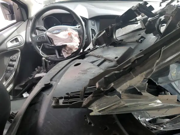 1FADP3J22HL218861 2017 FORD FOCUS - Image 8