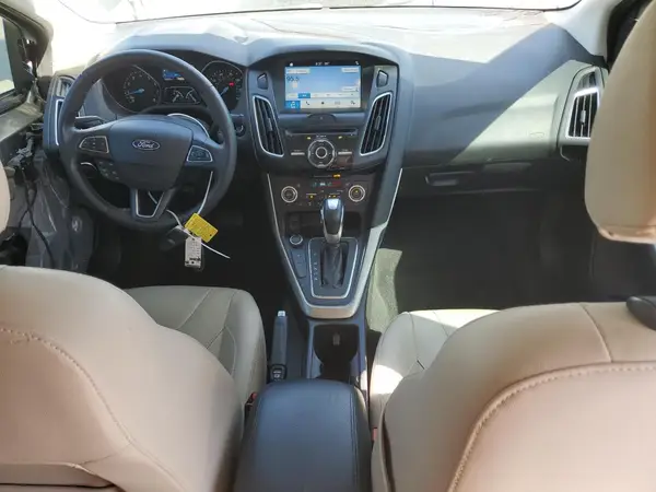 1FADP3J22HL279854 2017 FORD FOCUS - Image 8