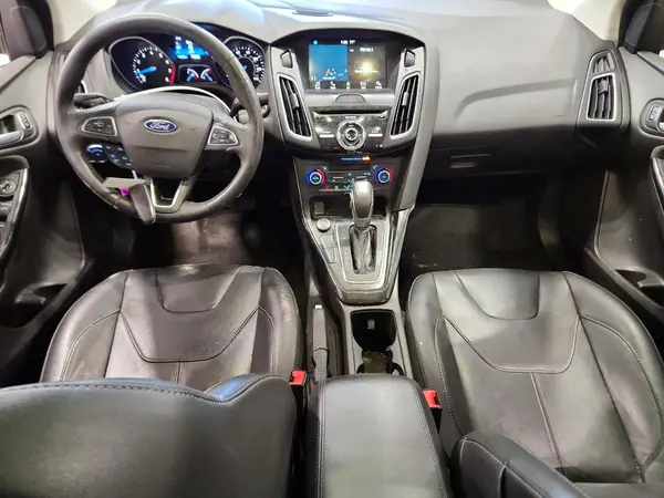 1FADP3J22HL280230 2018 FORD FOCUS - Image 8