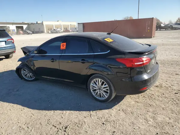 1FADP3J22JL252854 2018 FORD FOCUS - Image 2