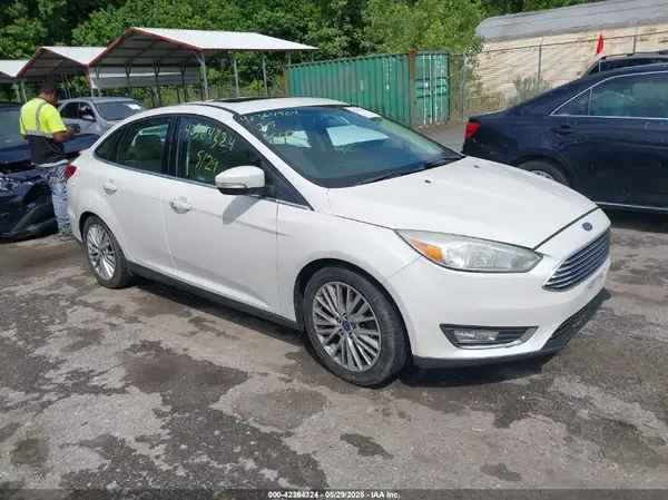 1FADP3J22JL314771 2018 FORD FOCUS - Image 1