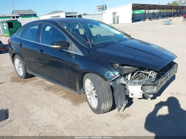 1FADP3J22JL317072 2018 FORD FOCUS - Image 1