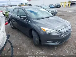 1FADP3J22JL329352 2018 FORD FOCUS