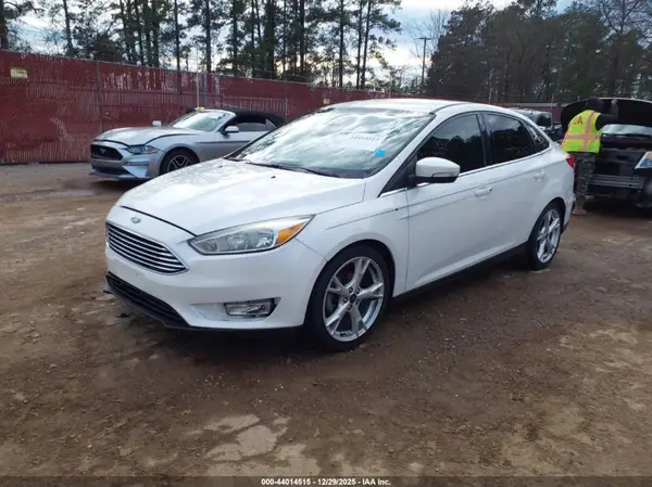 1FADP3J23GL383364 2016 FORD FOCUS - Image 2