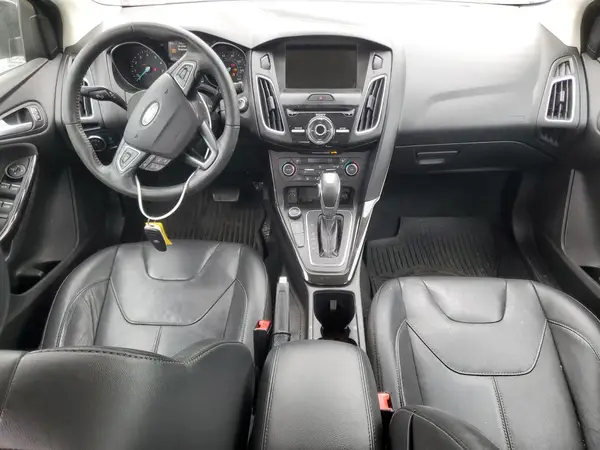 1FADP3J23HL218867 2017 FORD FOCUS - Image 8