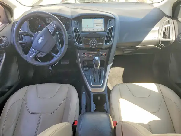 1FADP3J23HL264800 2017 FORD FOCUS - Image 8