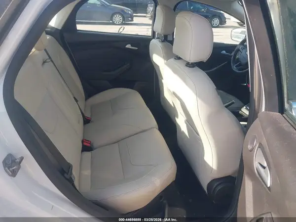 1FADP3J23HL330844 2017 FORD FOCUS - Image 8