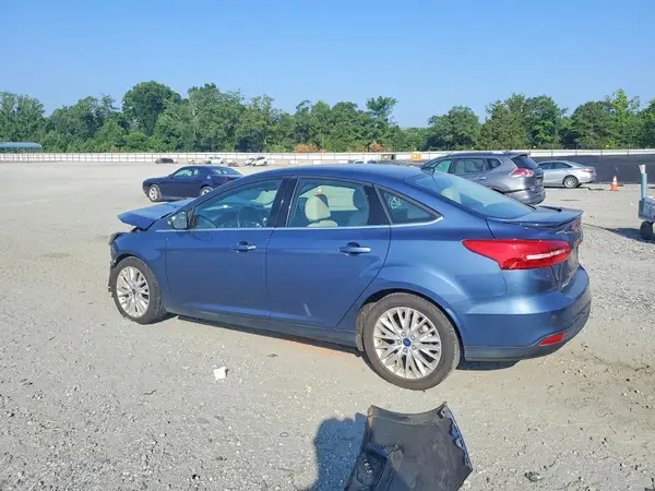 1FADP3J23JL200777 2018 FORD FOCUS - Image 2