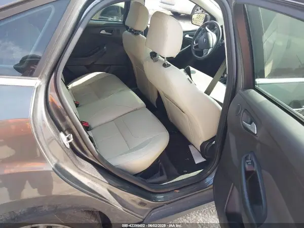 1FADP3J23JL272028 2018 FORD FOCUS - Image 8