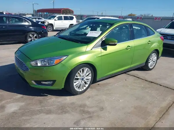 1FADP3J23JL272143 2018 FORD FOCUS - Image 2