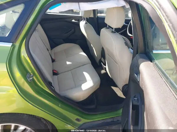 1FADP3J23JL272143 2018 FORD FOCUS - Image 8