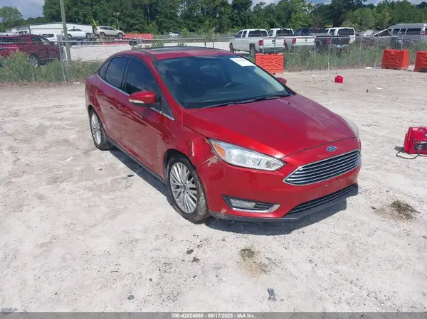 1FADP3J23JL295888 2018 FORD FOCUS - Image 1