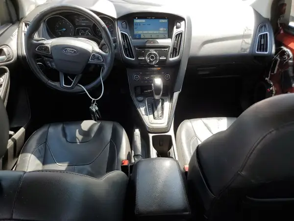 1FADP3J23JL319896 2018 FORD FOCUS - Image 8