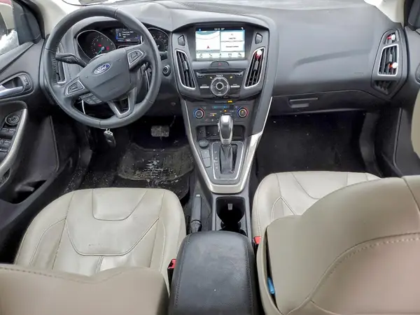 1FADP3J23JL323317 2018 FORD FOCUS - Image 8