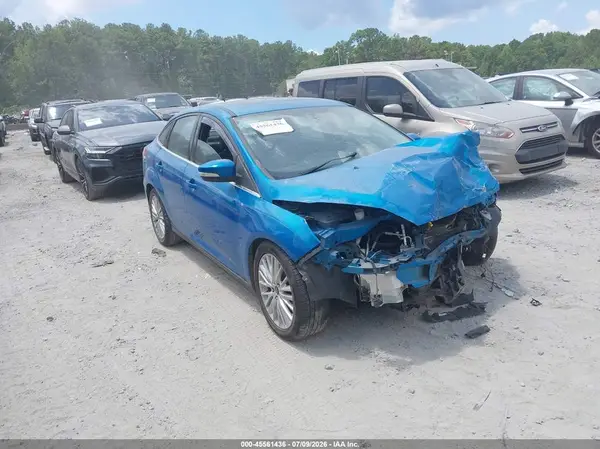 1FADP3J24GL242612 2016 FORD FOCUS - Image 1