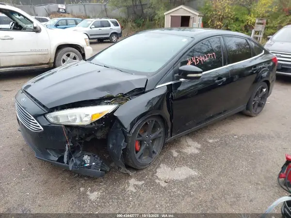1FADP3J24GL260169 2016 FORD FOCUS - Image 2