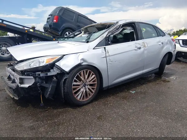 1FADP3J24GL296878 2016 FORD FOCUS - Image 2