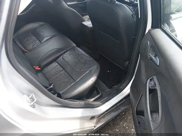 1FADP3J24GL296878 2016 FORD FOCUS - Image 8