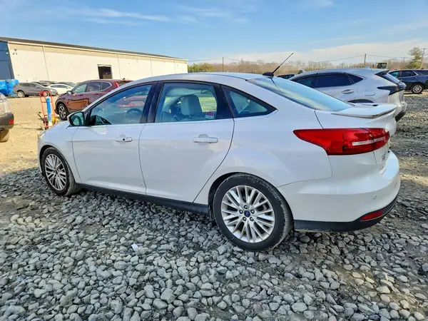 1FADP3J24GL308673 2016 FORD FOCUS - Image 2