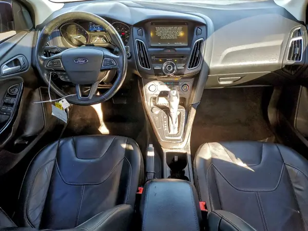 1FADP3J24HL260254 2017 FORD FOCUS - Image 8