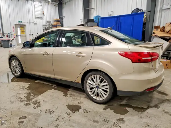 1FADP3J24HL310442 2017 FORD FOCUS - Image 2