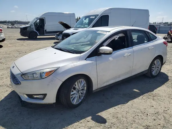 1FADP3J24JL211884 2018 FORD FOCUS - Image 1