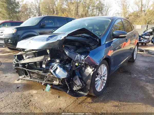 1FADP3J24JL246571 2018 FORD FOCUS - Image 2