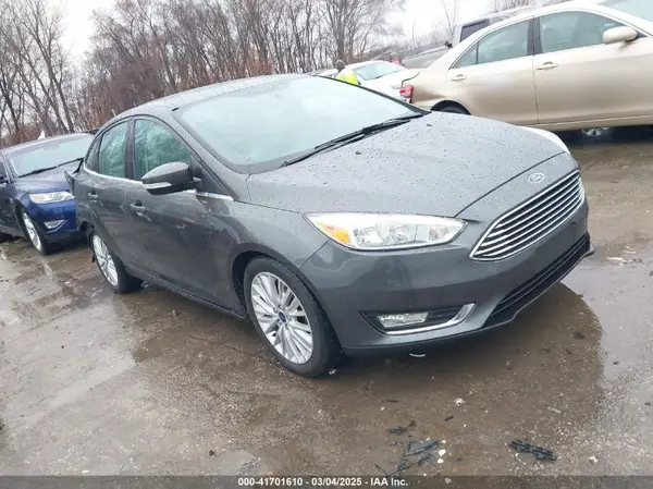 1FADP3J24JL251785 2018 FORD FOCUS - Image 1