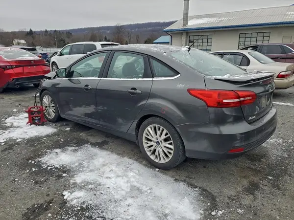 1FADP3J24JL289162 2018 FORD FOCUS - Image 2