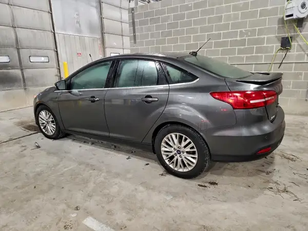 1FADP3J24JL294751 2018 FORD FOCUS - Image 2