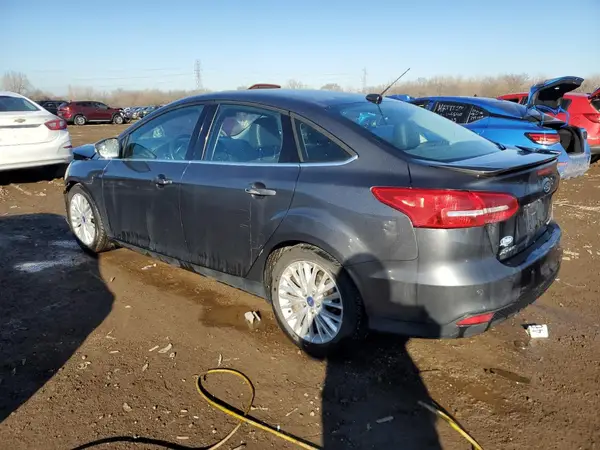 1FADP3J24JL309605 2018 FORD FOCUS - Image 2