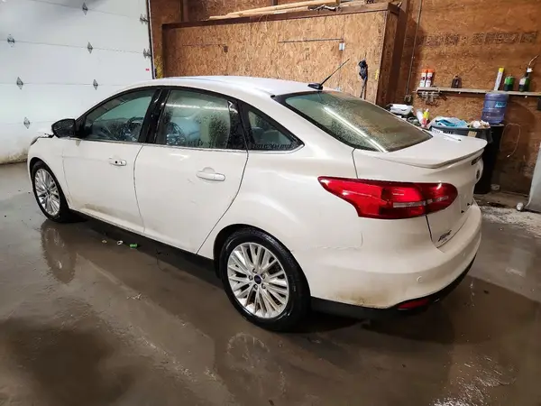 1FADP3J24JL323570 2018 FORD FOCUS - Image 2