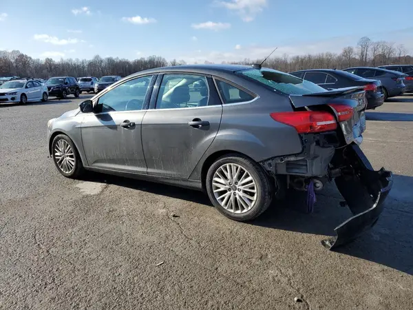 1FADP3J24JL323598 2018 FORD FOCUS - Image 2