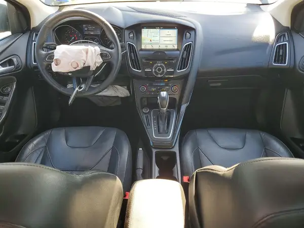 1FADP3J25GL242196 2016 FORD FOCUS - Image 8