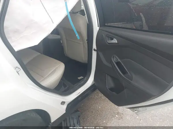 1FADP3J25GL310061 2016 FORD FOCUS - Image 8