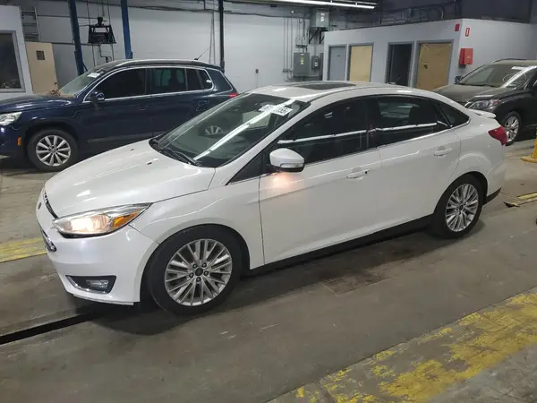 1FADP3J25HL213184 2017 FORD FOCUS - Image 1