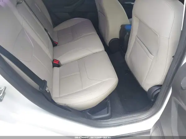 1FADP3J25HL258478 2017 FORD FOCUS - Image 8