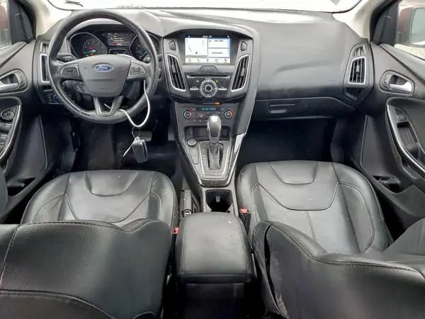 1FADP3J25HL268542 2017 FORD FOCUS - Image 8
