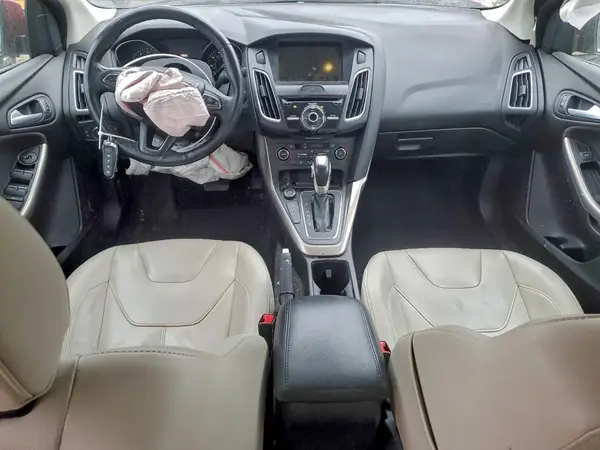 1FADP3J25HL279881 2017 FORD FOCUS - Image 8