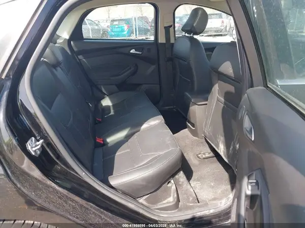 1FADP3J25JL221338 2018 FORD FOCUS - Image 8
