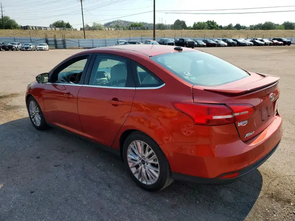1FADP3J25JL271771 2018 FORD FOCUS - Image 2